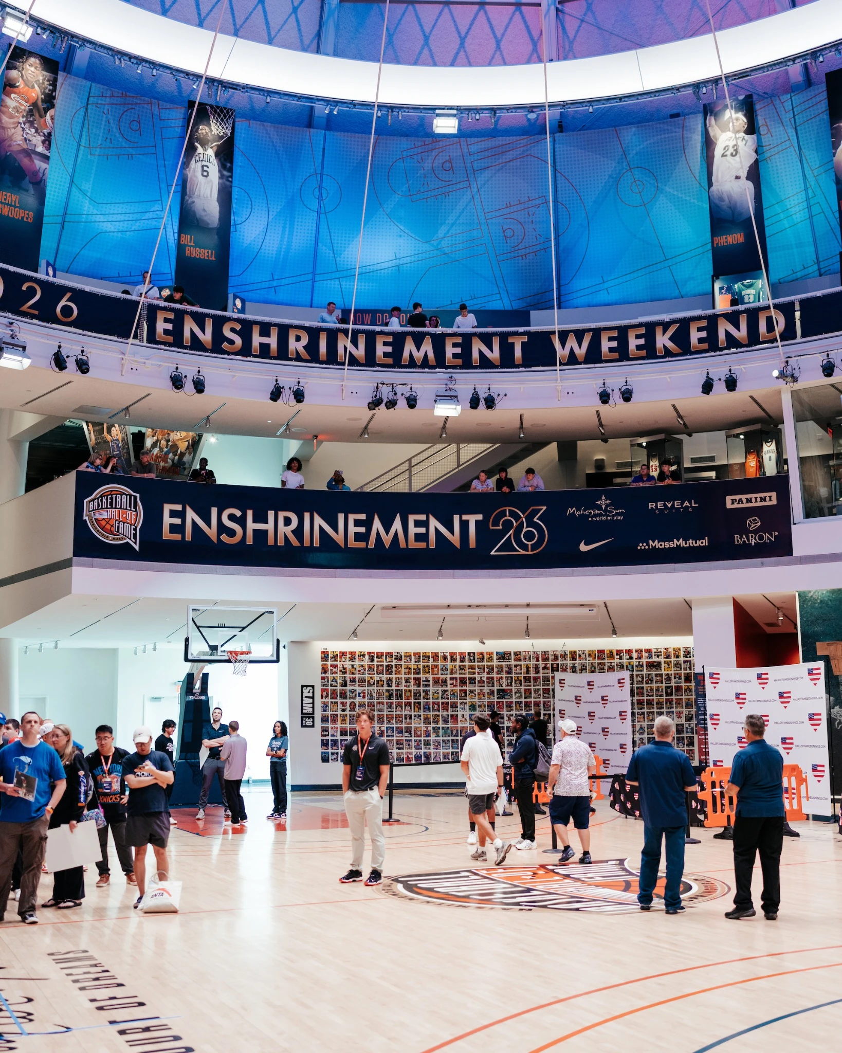 Basketball of Fame Autograph Tables